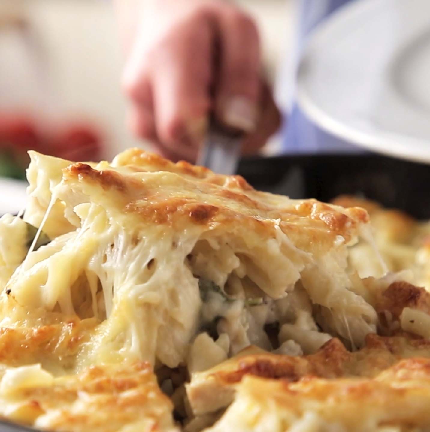 Frico – Chicken Alfredo Baked Ziti